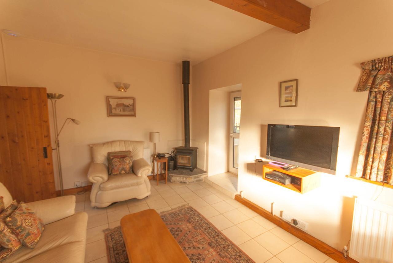 Greyfield Farm Cottages Farmborough Exterior photo
