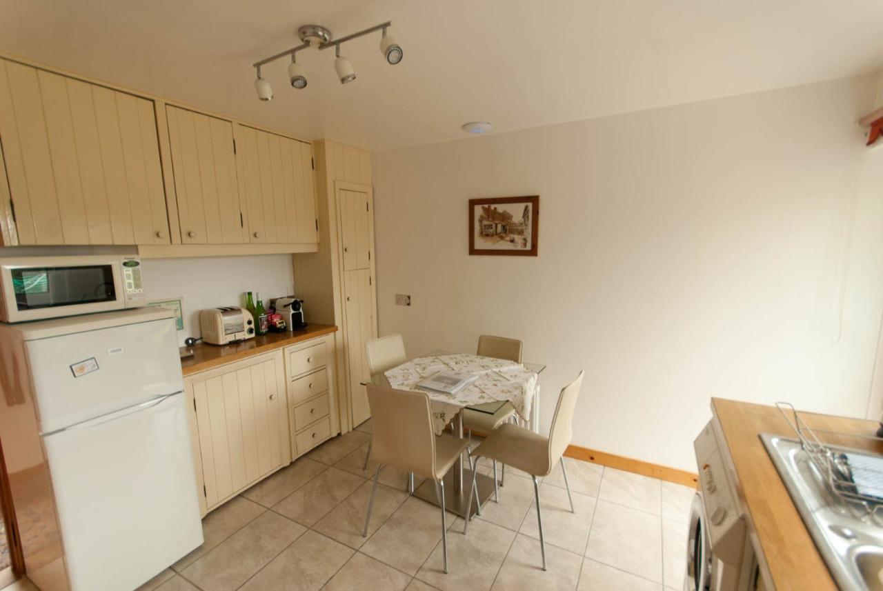 Greyfield Farm Cottages Farmborough Exterior photo