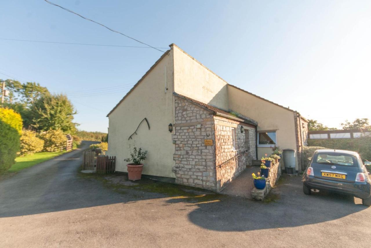 Greyfield Farm Cottages Farmborough Exterior photo