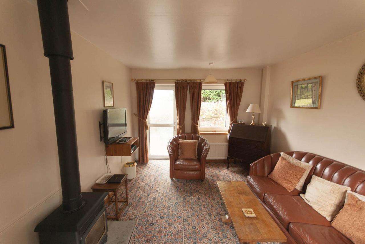 Greyfield Farm Cottages Farmborough Exterior photo