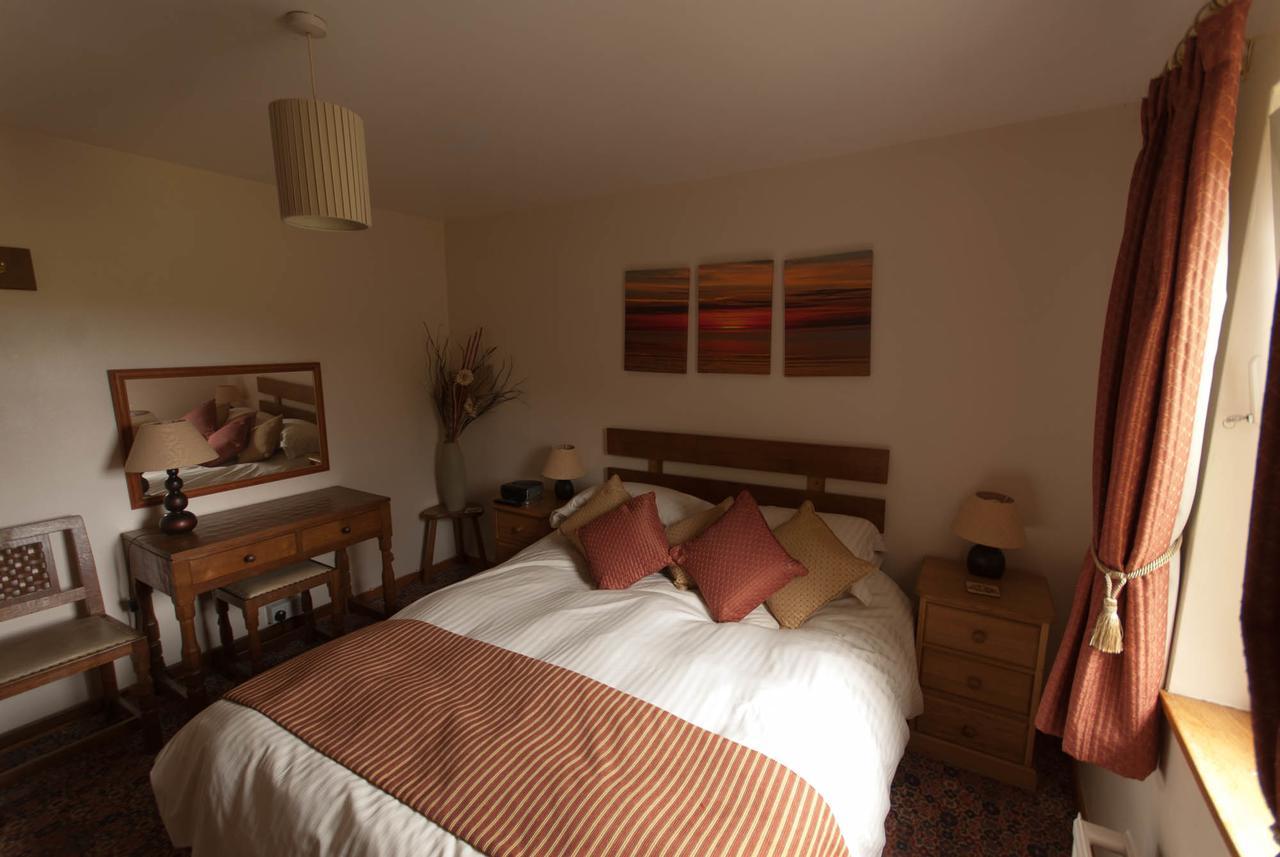 Greyfield Farm Cottages Farmborough Exterior photo